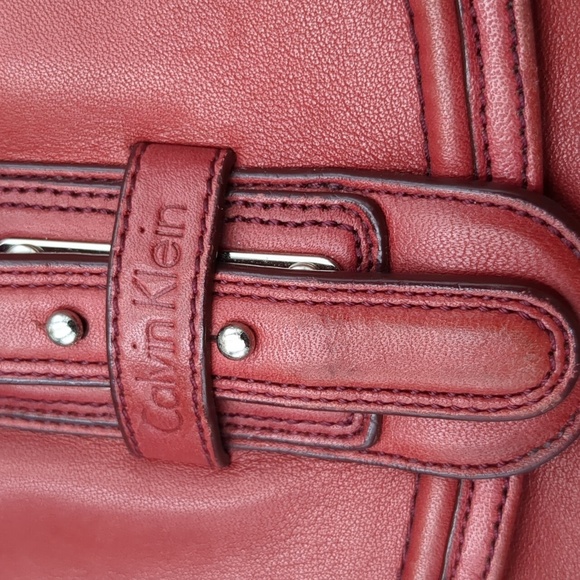 Calvin Klein red leather bag - Picture 10 of 16